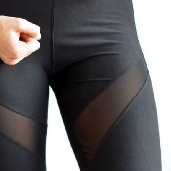 SOLID Black Full Length Leggings With Mesh Insert size 10-12 NWT - Picture 2 of 2